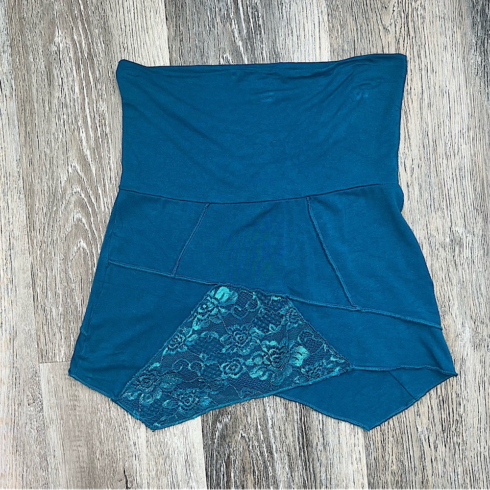 Umba Love asymmetric lace mini skirt